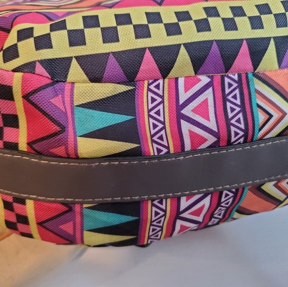 Lily Bloom Geometric Bright Color Print Purse - Picture 4 of 5